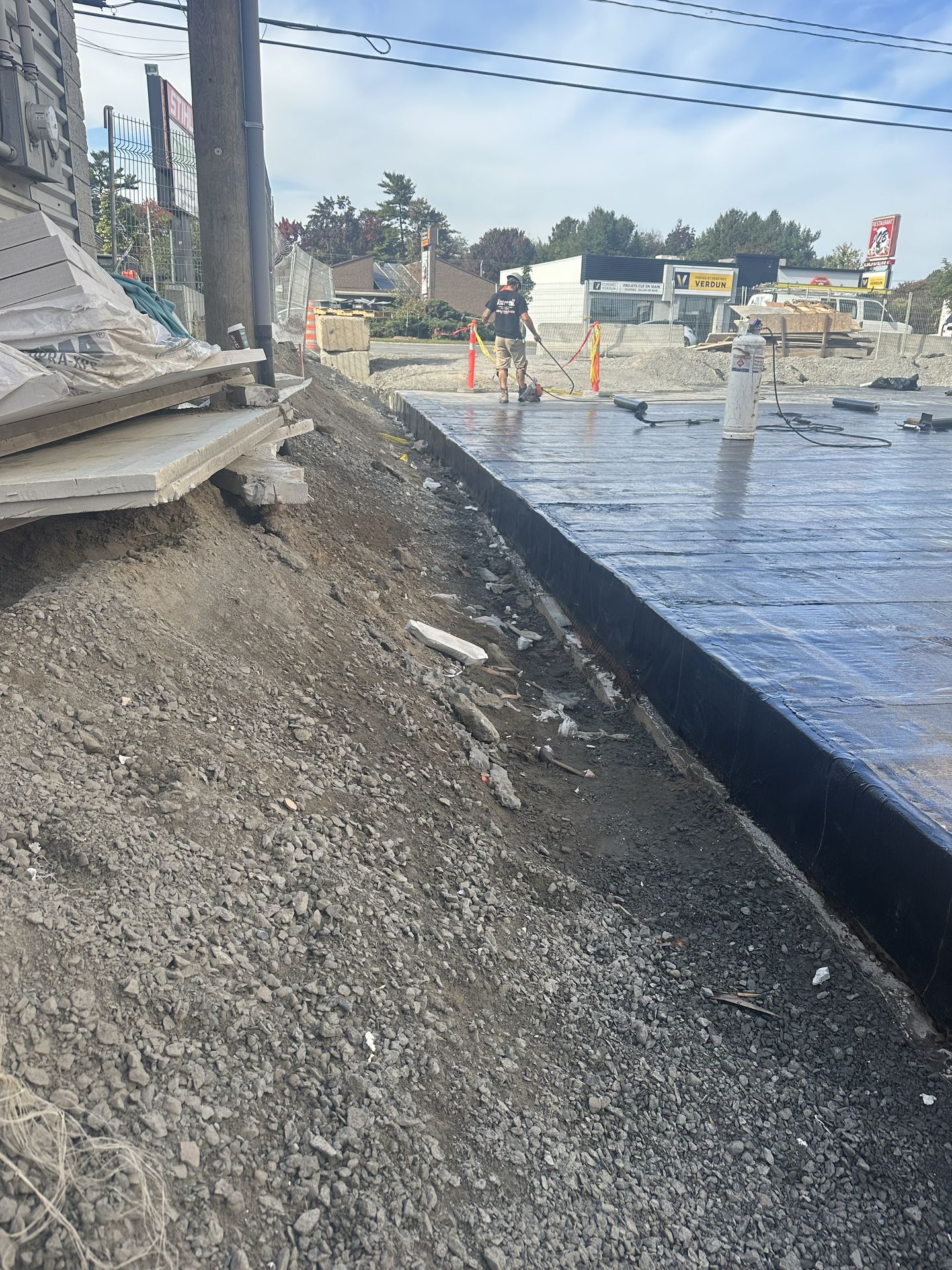 cropped_commercial trefond (2)