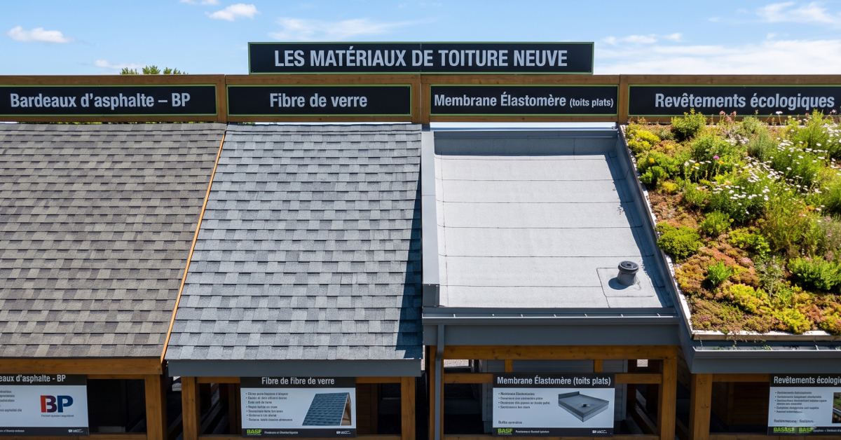 Comparaison de différents matériaux de toiture, incluant le bardeau d’asphalte, la membrane élastomère et le toit vert.